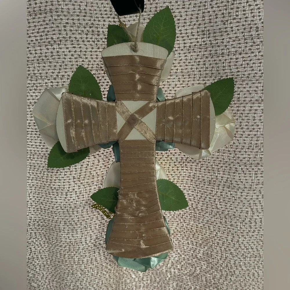 Cross - Picture 2 of 3